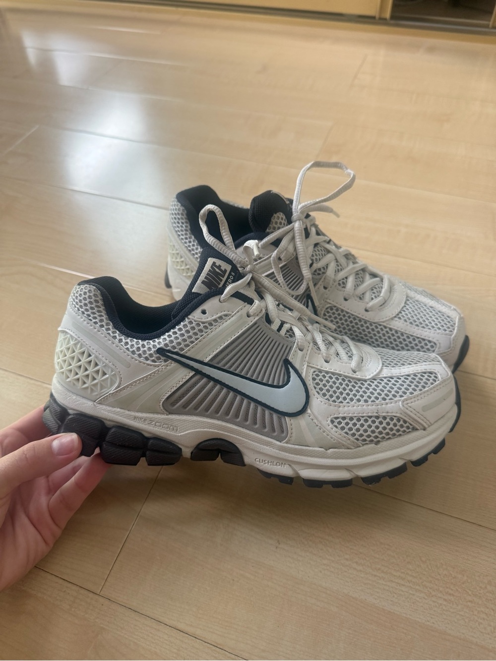 Nike Women’s size 8.5 - Vomero 5